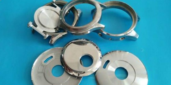 選購(gòu)金屬油污清洗劑應(yīng)該注意哪幾點(diǎn)？