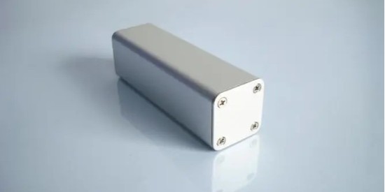 鋁殼機(jī)加工油污怎么處理，還好有電池鋁殼清洗劑