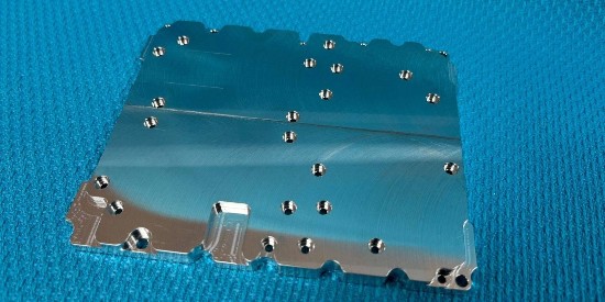 為什么不銹鋼油污清洗劑要搭配超聲波清洗方式